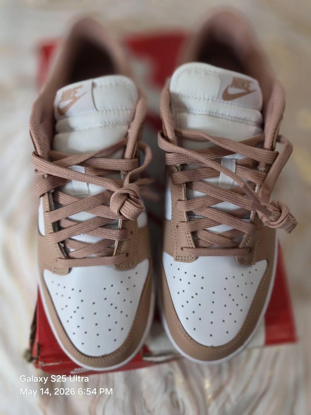 Nike Unisex Dunk Low Sneakers in Light Rose/bwn and White. 11W/9M. New In Box